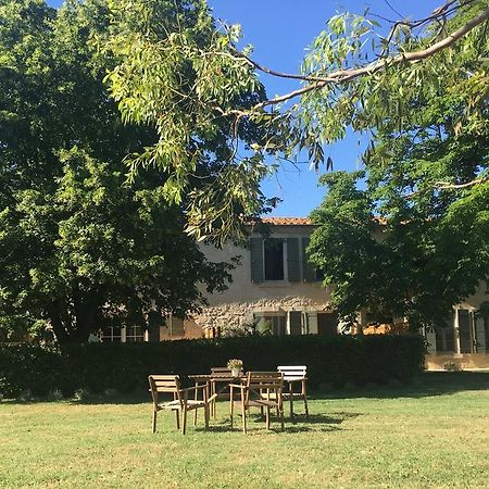 B&B Mas Les Lecques Beaucaire  Exteriér fotografie
