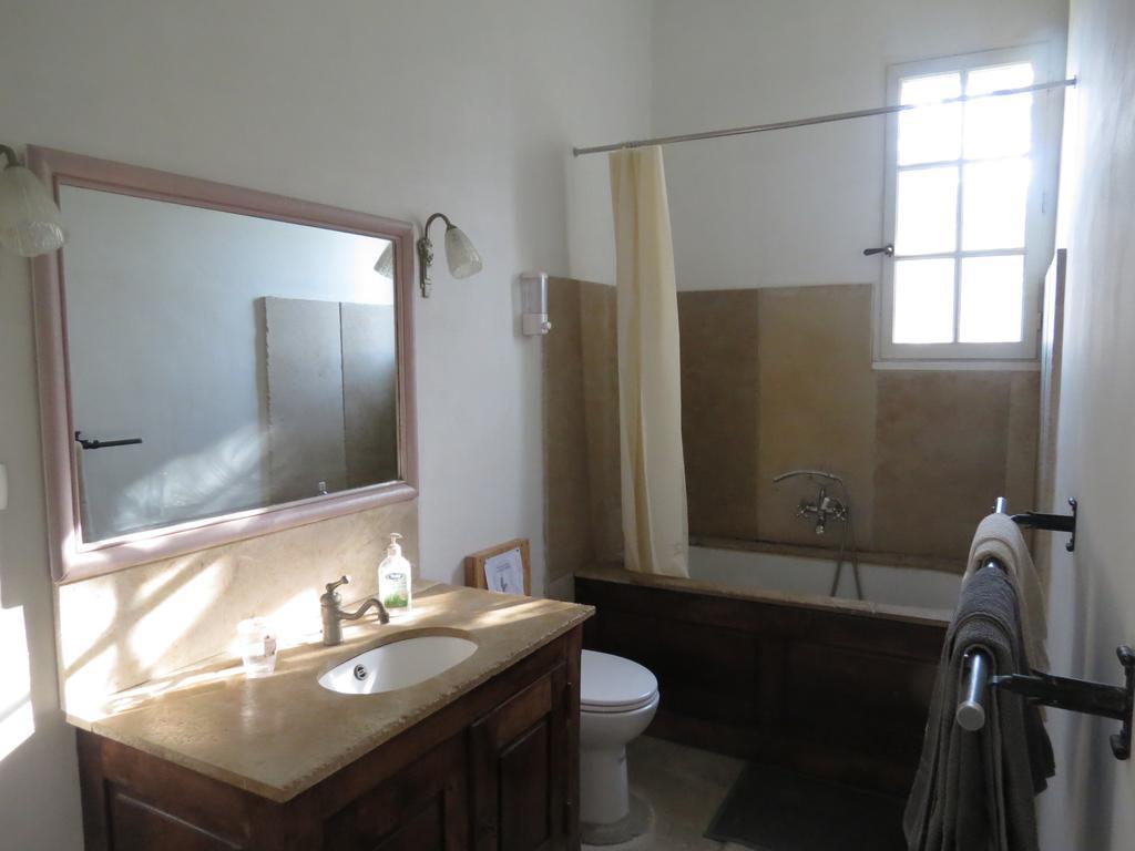 B&B Mas Les Lecques Beaucaire  Exteriér fotografie