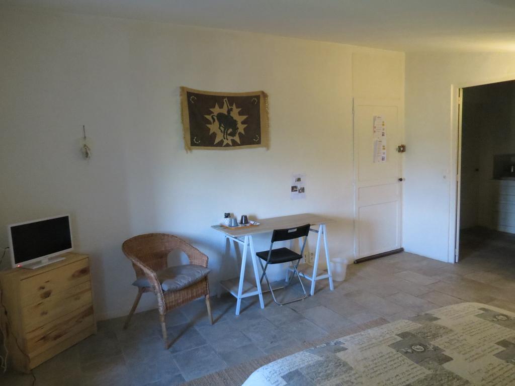 B&B Mas Les Lecques Beaucaire  Exteriér fotografie